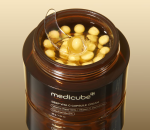 MEDICUBE Deep Vita C Capsule Cream - Krem rozjaśniający i nadający blask 55g - obrazek 2
